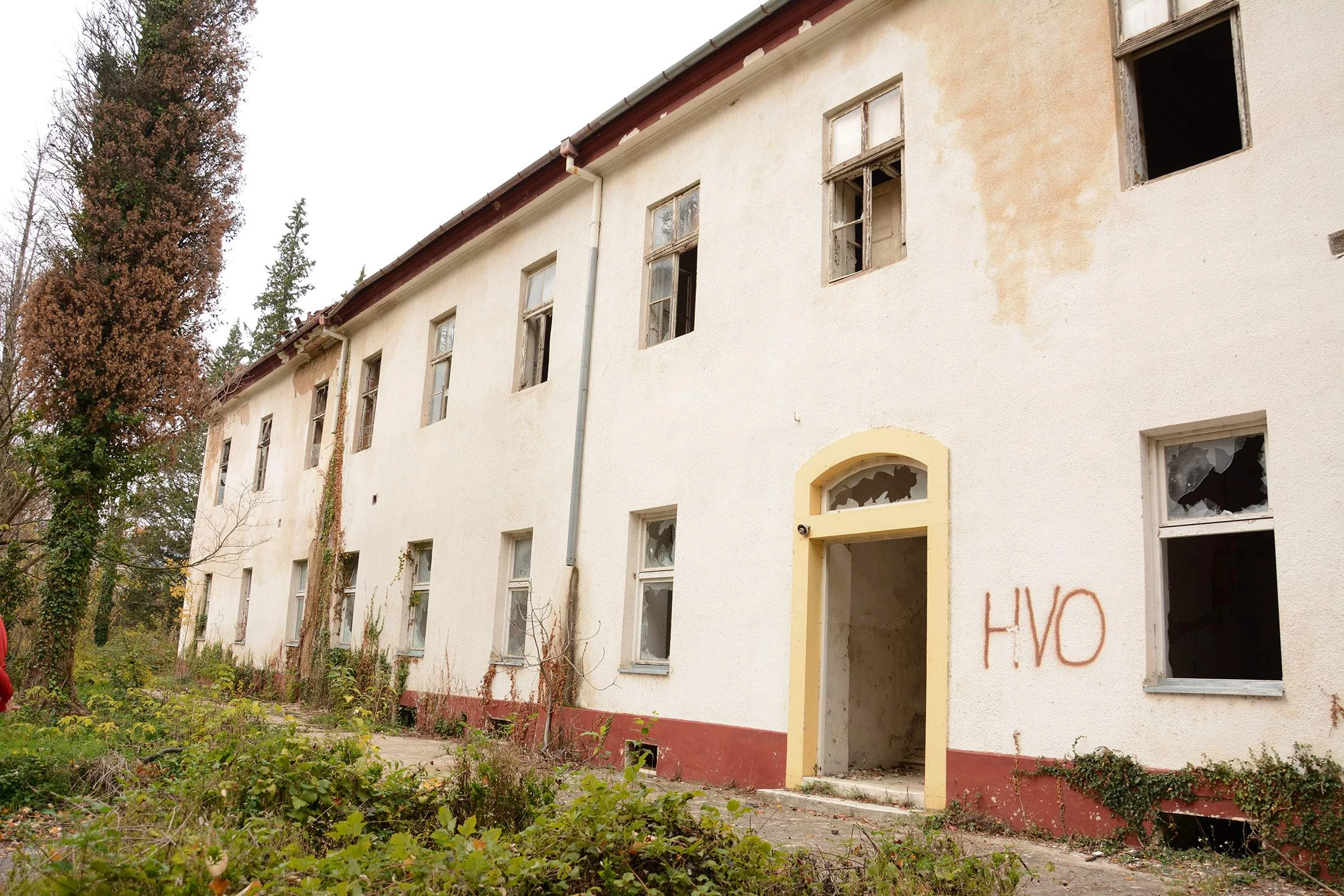 Obilježena 27. obljetnica zločina u logoru Koštana bolnica