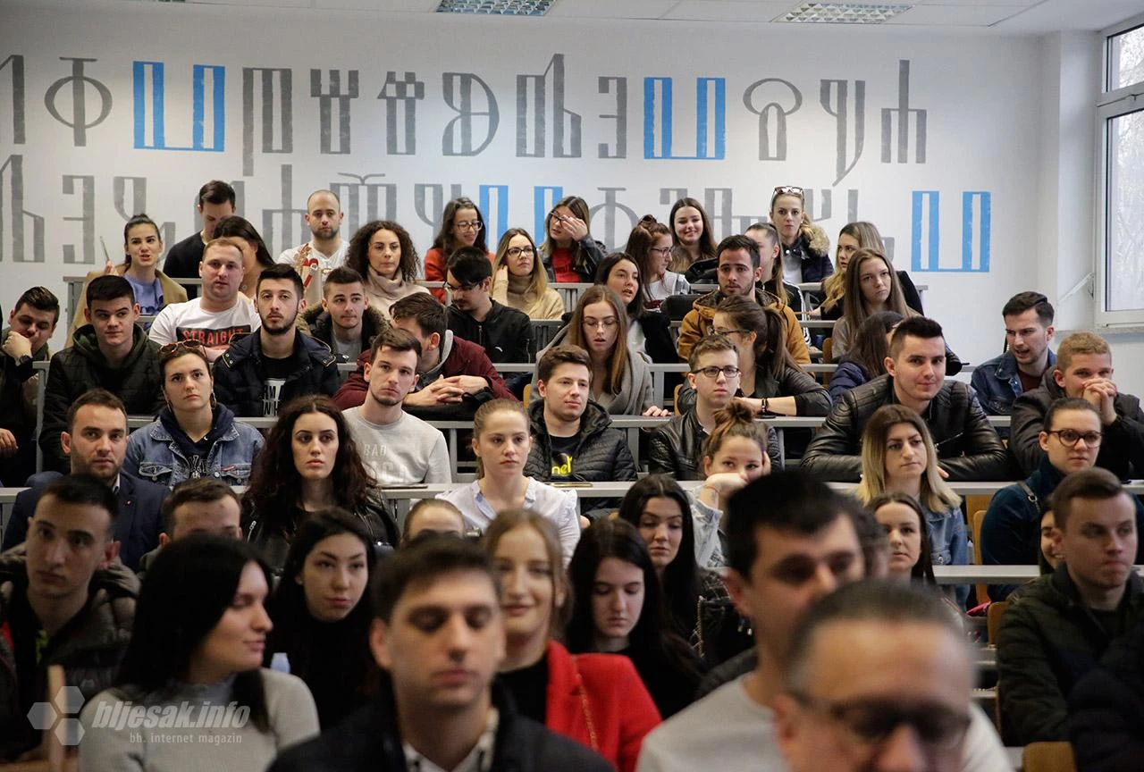 Mostarski studenti potpisuju peticiju 'Vratimo studente na fakultete': Dosta je cirkusa
