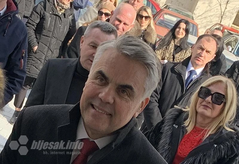 Ministar Bevanda se osjeća odlično i nema nikakvih simptoma bolesti