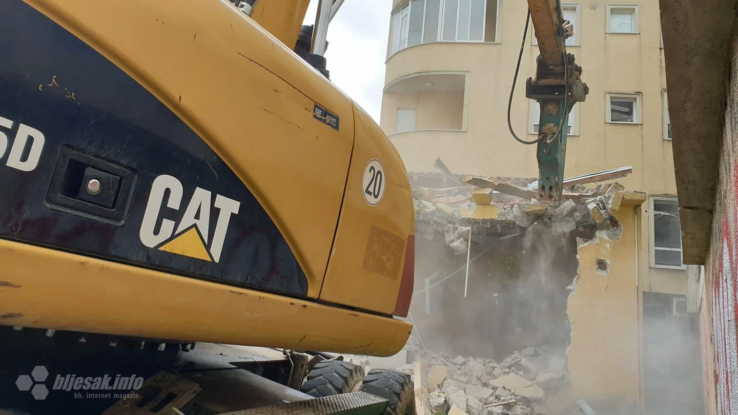 Nastavlja se rušenje bespravnih objekata u Mostaru