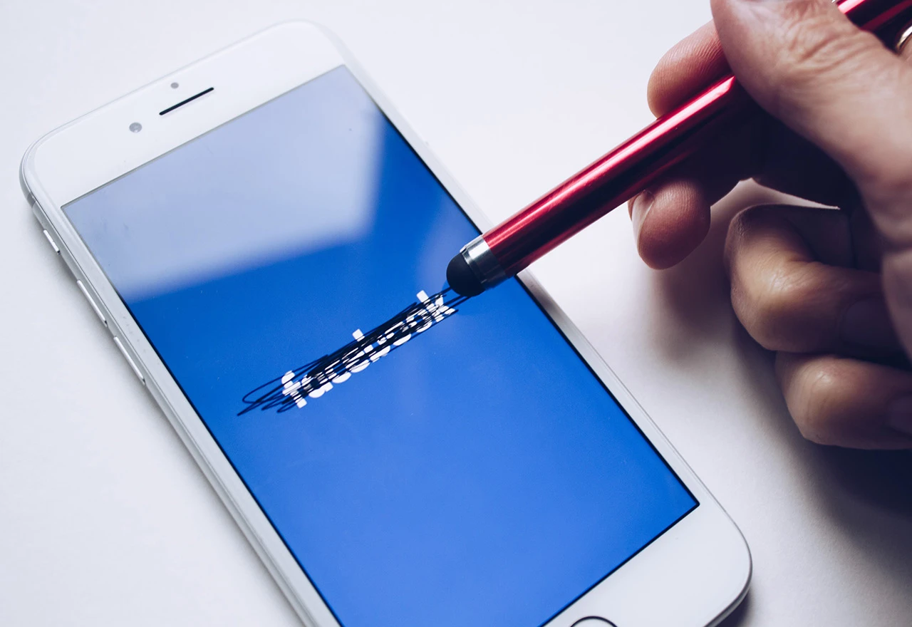 Facebook uklonio ruske i iranske stranice zbog širenja dezinformacija u BiH