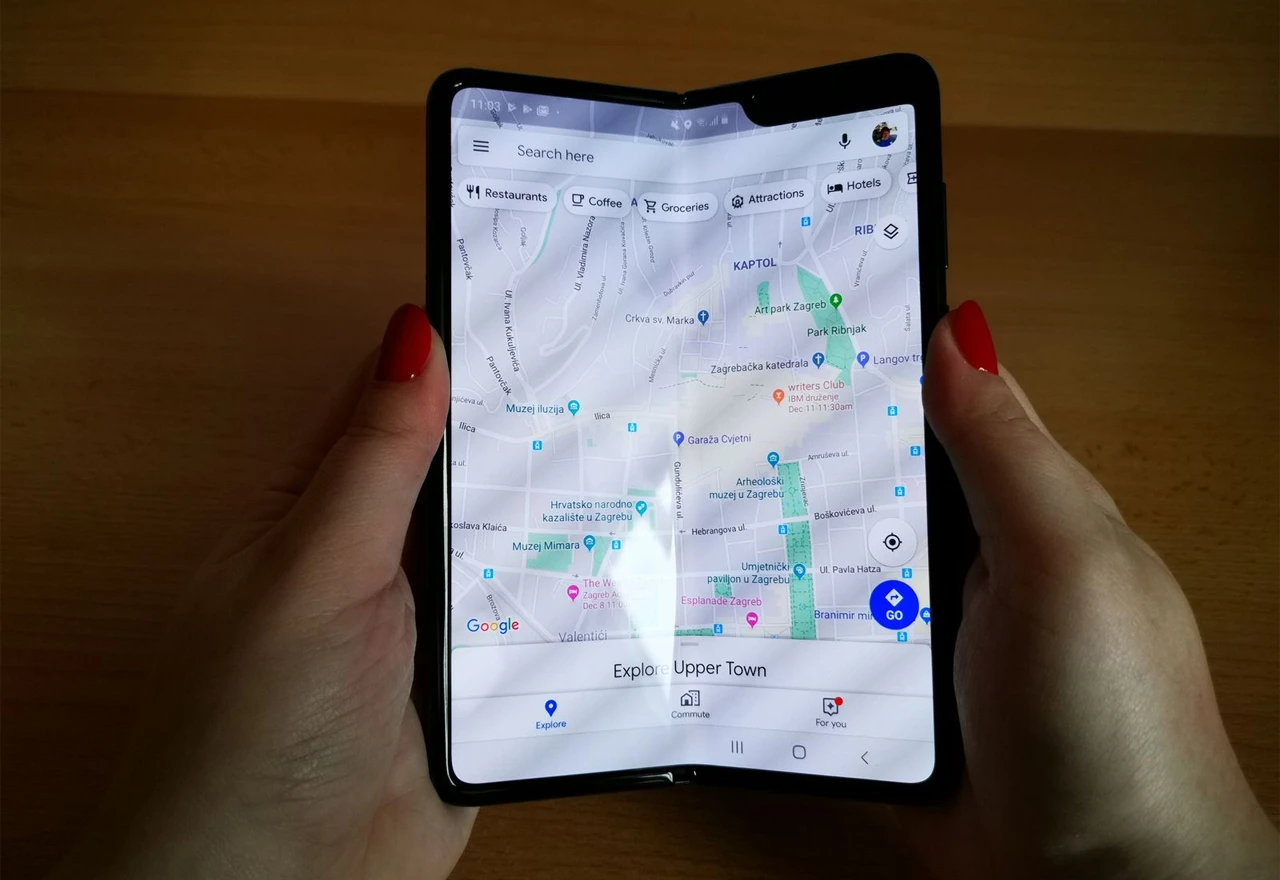 Nova generacija savitljivog Galaxy Folda bit će jeftinija