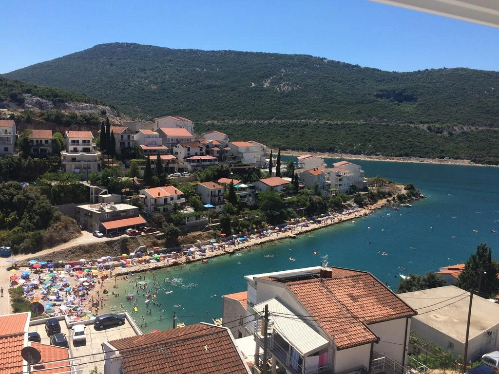 Ugostitelji u BiH pred kolapsom, u Neumu očekuju propalu sezonu