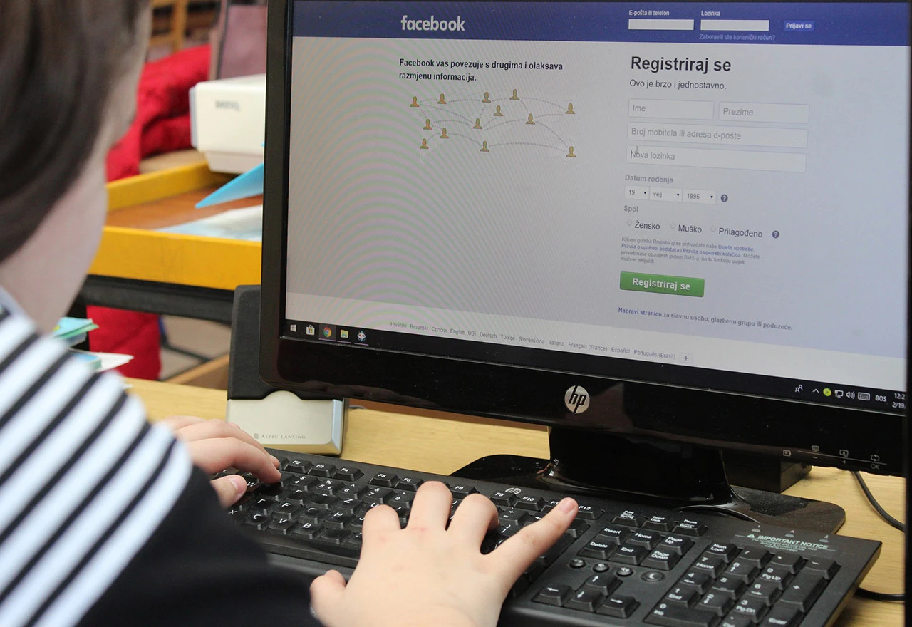 RODITELJSTVO U DOBA KORONE: Djeca moraju biti sigurna i na internetu