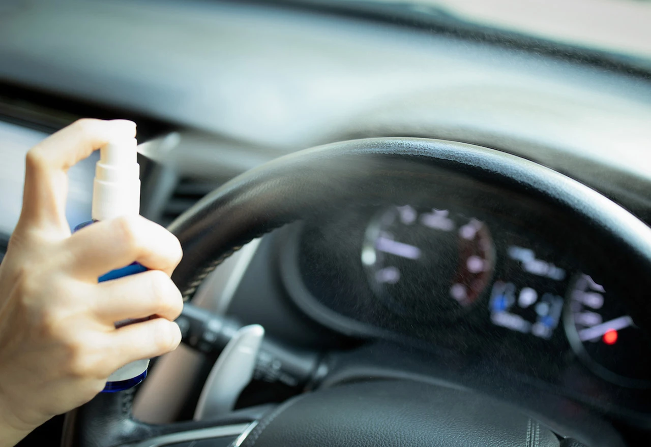 Koronavirus: Savjeti za vozače te kako dezinficirati automobil