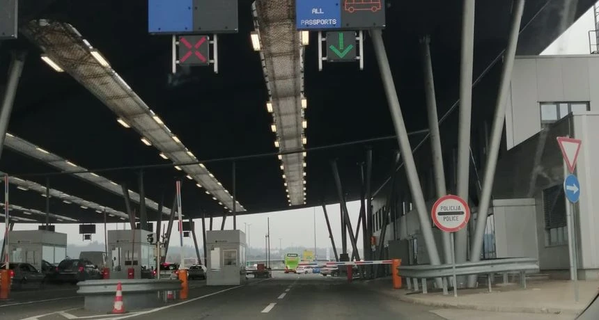 Je li kasno za zatvaranje granica BiH?