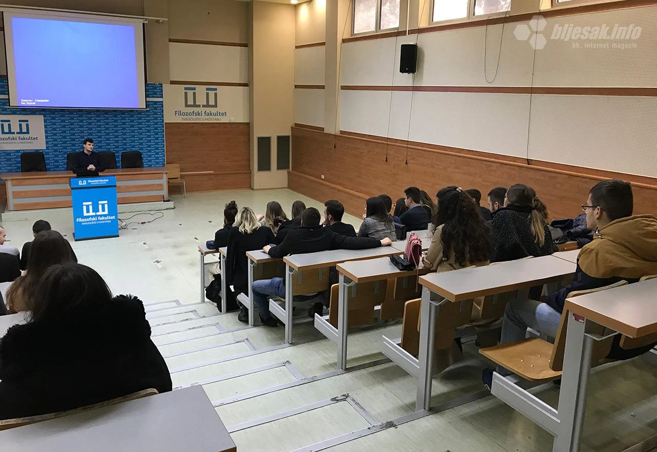Tribina održana, a studentima nije rečeno gdje će ići njihovih 10 maraka