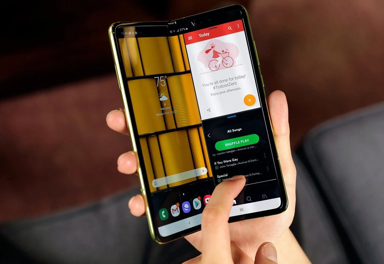 Službeno: Samsung prodao oko pola milijuna Galaxy Fold uređaja