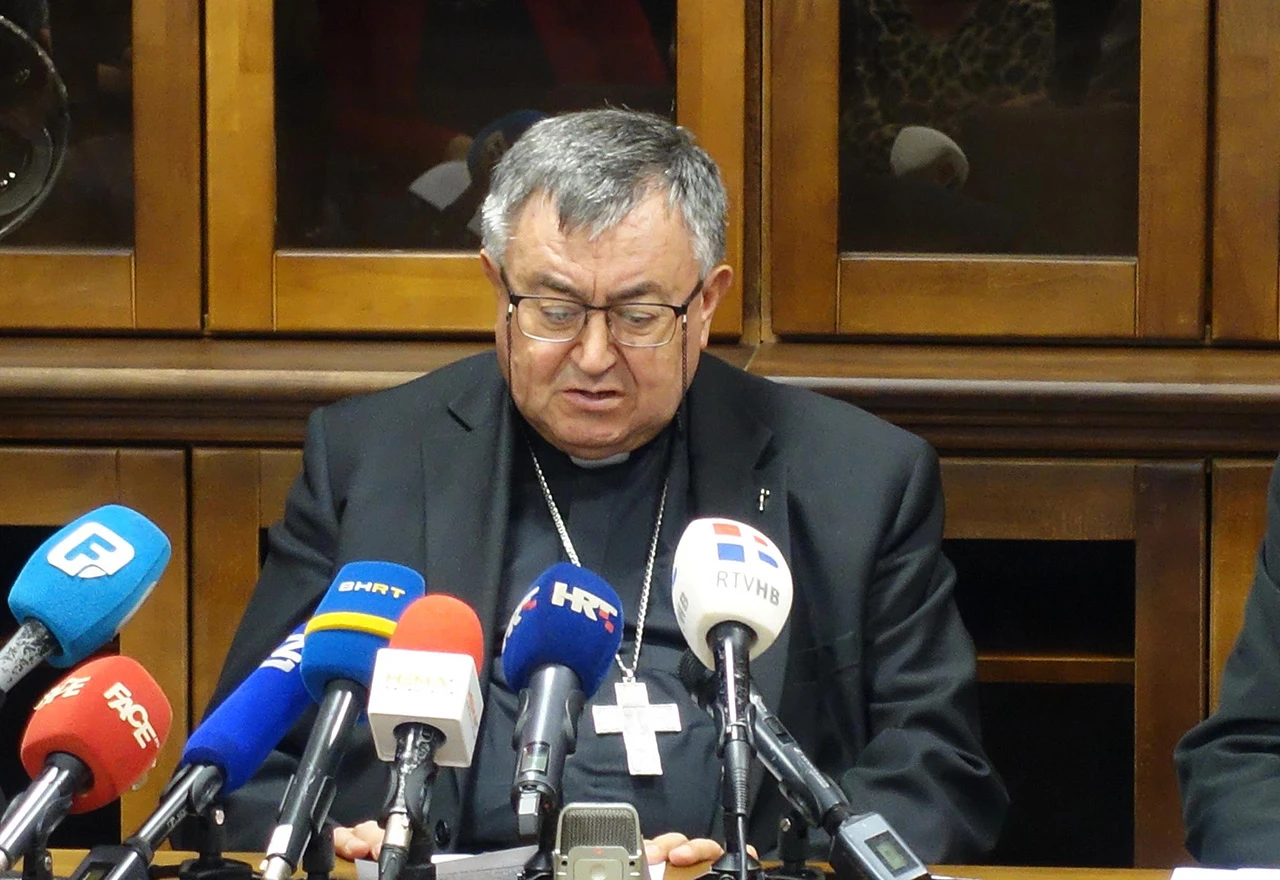 Puljić: Zdravstveno i mirovinsko osiguranje svećenika ozbiljno pitanje