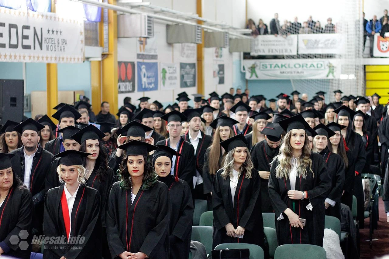 Konjic: Raspisan natječaj za stipendije školarcima i studentima
