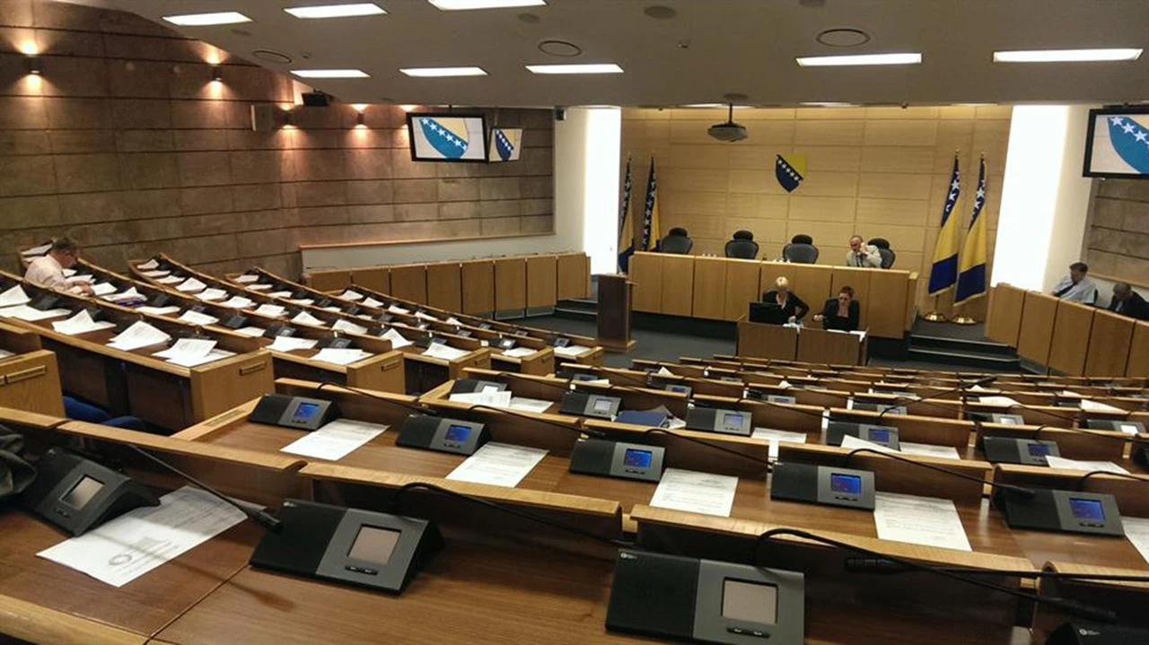 'Pao' dnevni red jedne sjednice, započela druga