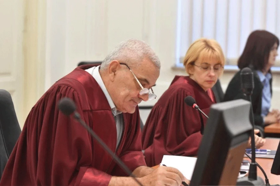 Osuđenik za pokušaj silovanja udaljen s pozicije suca