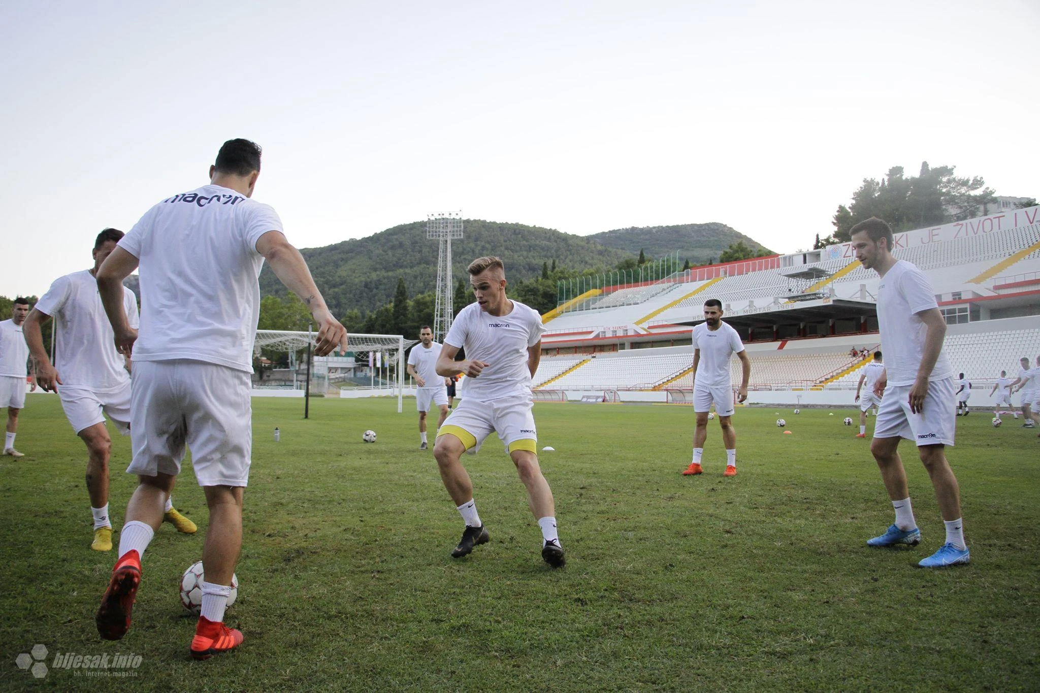 Zrinjski odradio trening prije Švedske, atmosfera u momčadi odlična