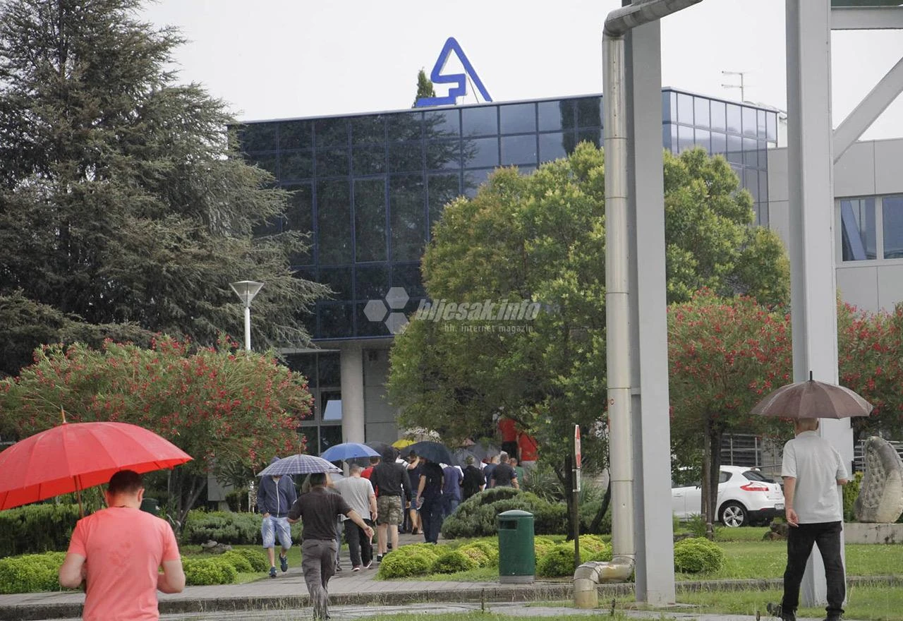 Aluminij: Sve je tišina
