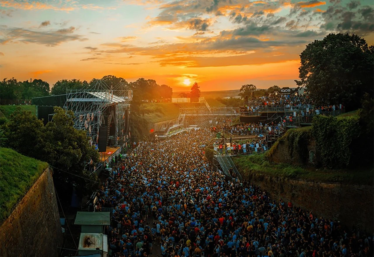 Oboreni rekordi, završen 'Exit'