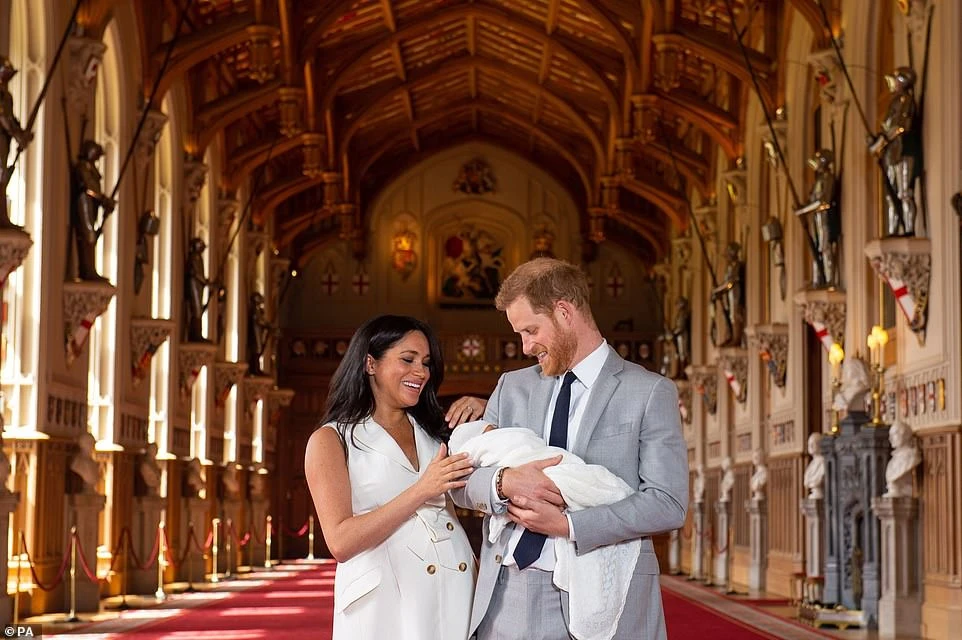 Harry i Meghan krstili malog Archieja
