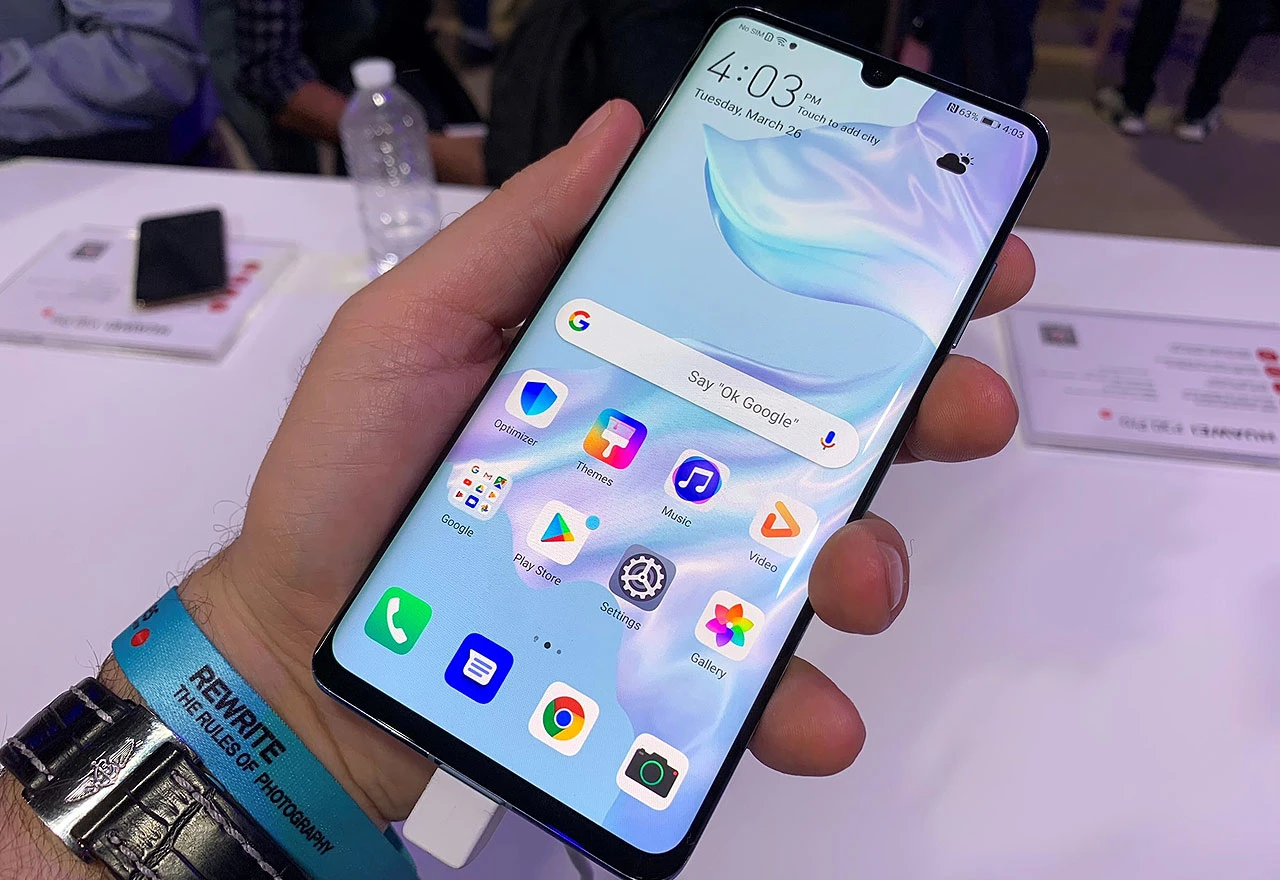 Huawei demantira – ne usporavamo proizvodnju