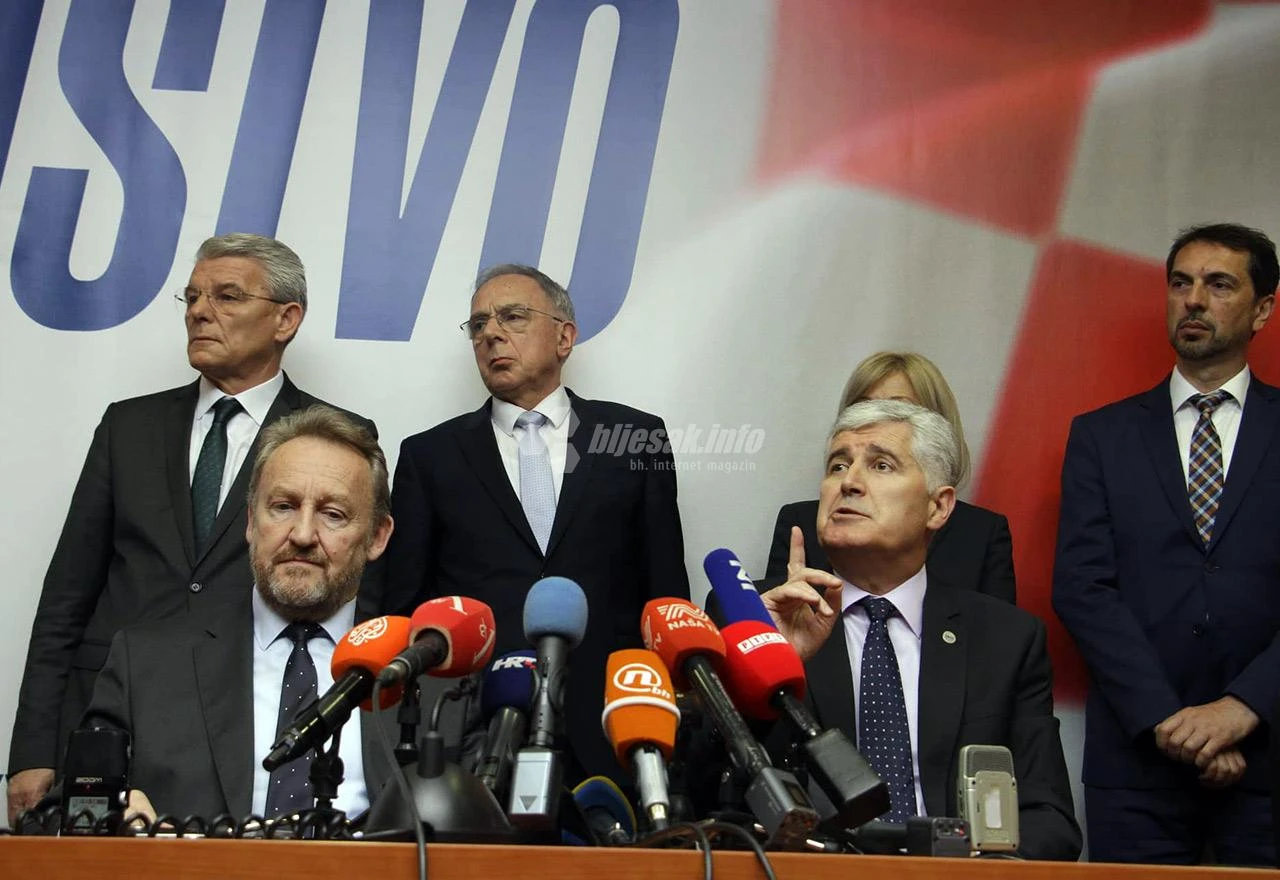 Bit će popuštanja: Izetbegović podržao Čovićev mjesec