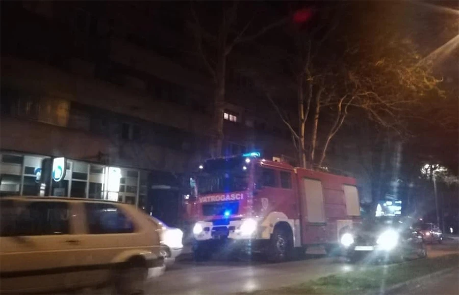 Jedna osoba ozlijeđena u požaru u Splitskoj ulici