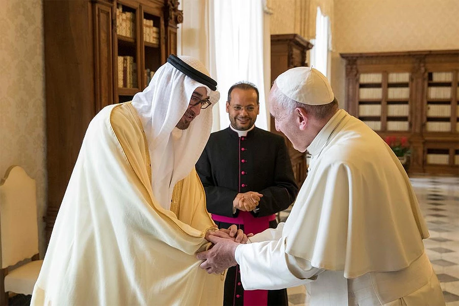 VIDEO | Papa Franjo stigao u Ujedinjene Arapske Emirate