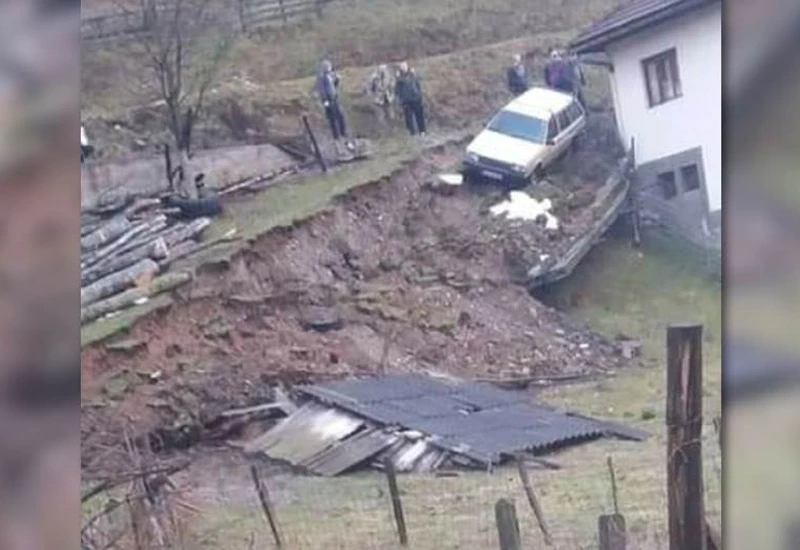 Fojnica: Klizište uništilo pomoćni objekt i ugrozilo kuću 