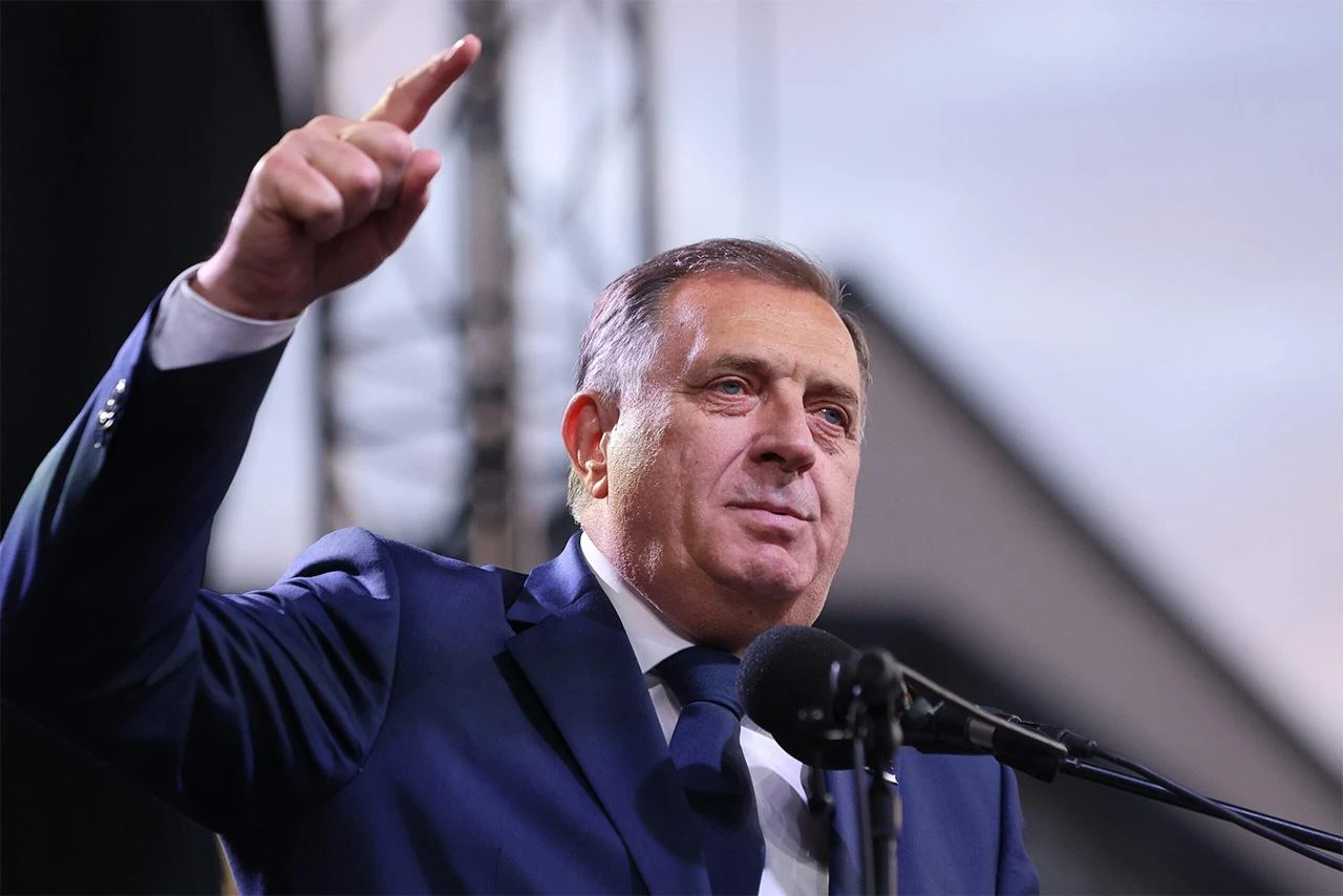 Dodik o Izetbegoviću: Prijetio je i zveckao oružjem i sve to uz odobravanje stranaca