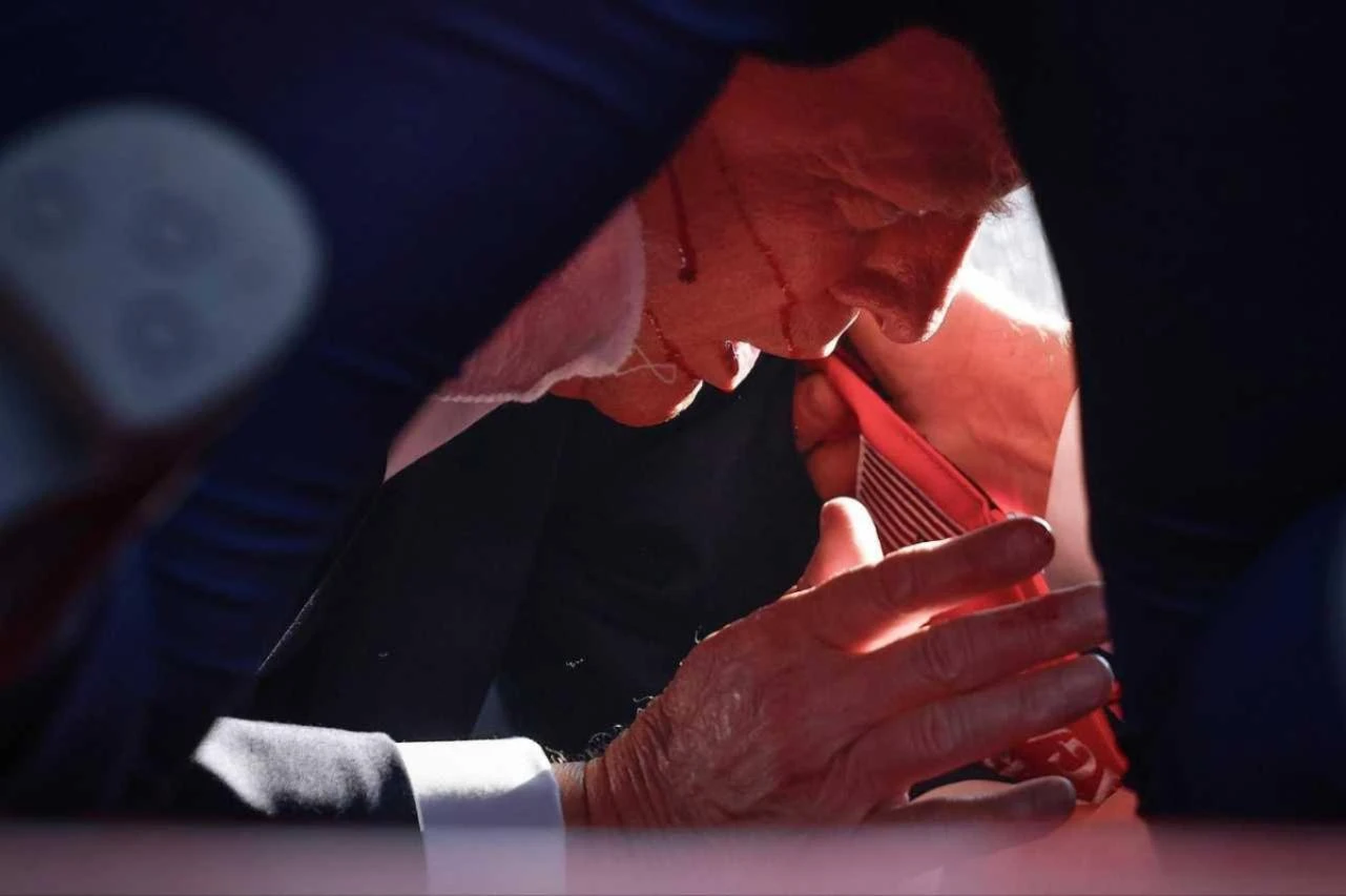 Osumnjičenik za pucnjavu na Trumpa imao eksplozivne naprave u autu