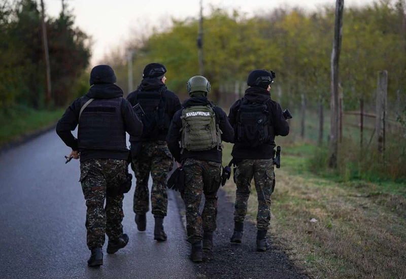 Uhićen policajac zbog sumnje da je krijumčario 67 migranata