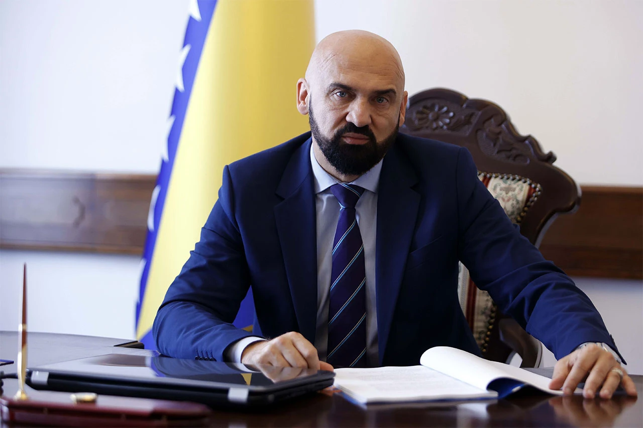 Ramo Isak: Nitko neće izvršiti atentat na Dodika u Federaciji