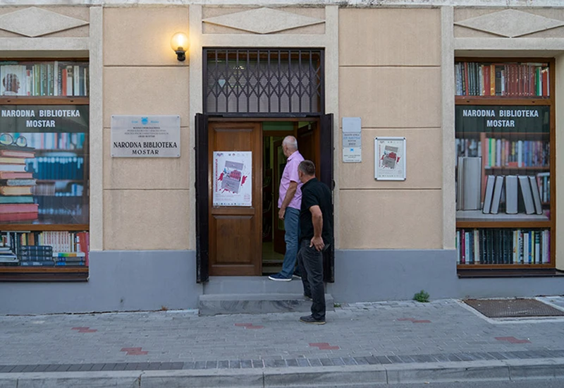 Mostar: Predstavljanje Udruženja književnica i ljubitelja umjetnosti ''Žena sa knjigom''