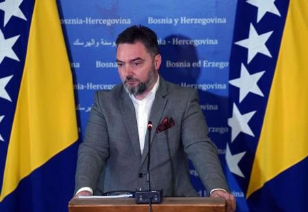 Staša Košarac suprugu zaposlio u RAK BiH