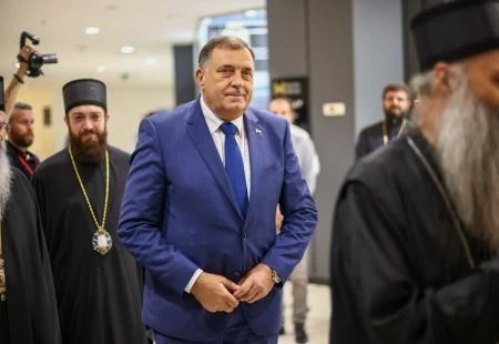 Dodik: Ako Schmidt nametne zakon u 5 sati, nezavisnost ćemo proglasiti u 11