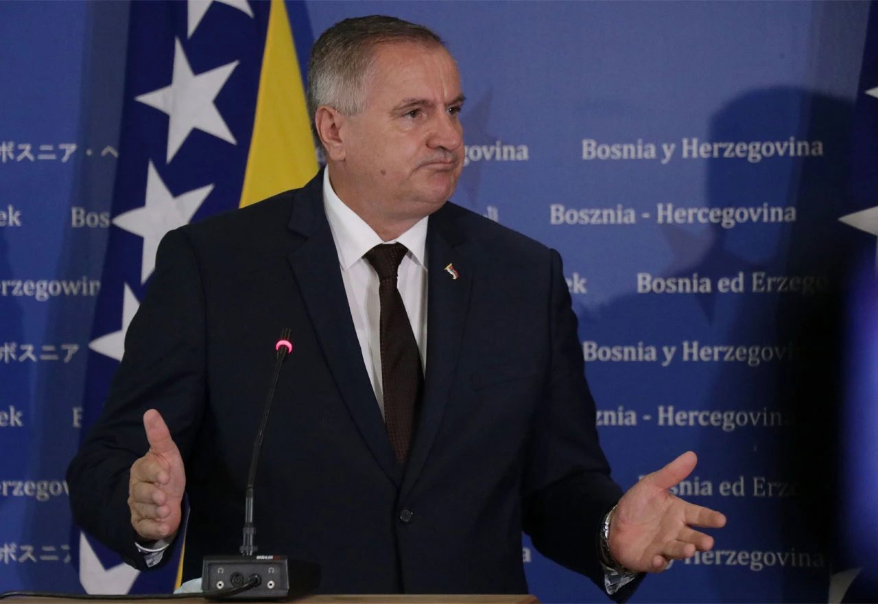 Višković: Volio bih da se Schmidt ne pojavi na suđenju i da bude priveden