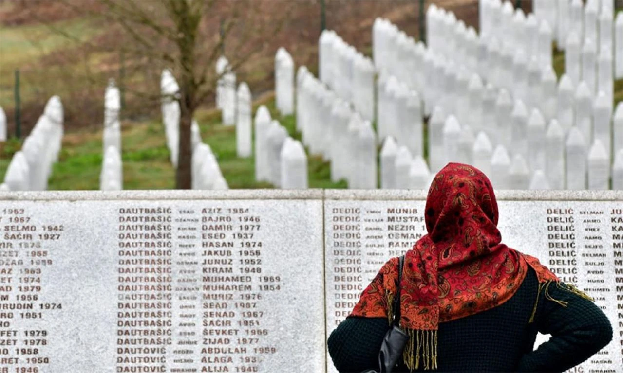 Napad na Srebrenicu: Sedam bivših pripadnika vojske RS optuženo za genocid