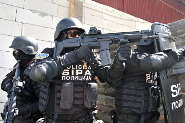 Akcija 'Buna' - Uhićene dvije osobe, pronađeno 16 kilograma marihuane i veća količina novca