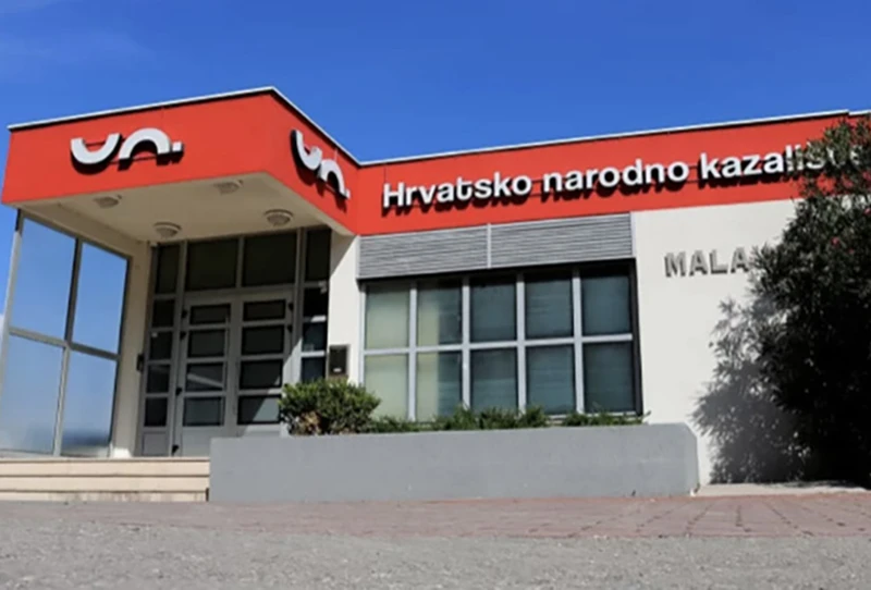 29 godina Hrvatskog narodnog kazališta u Mostaru