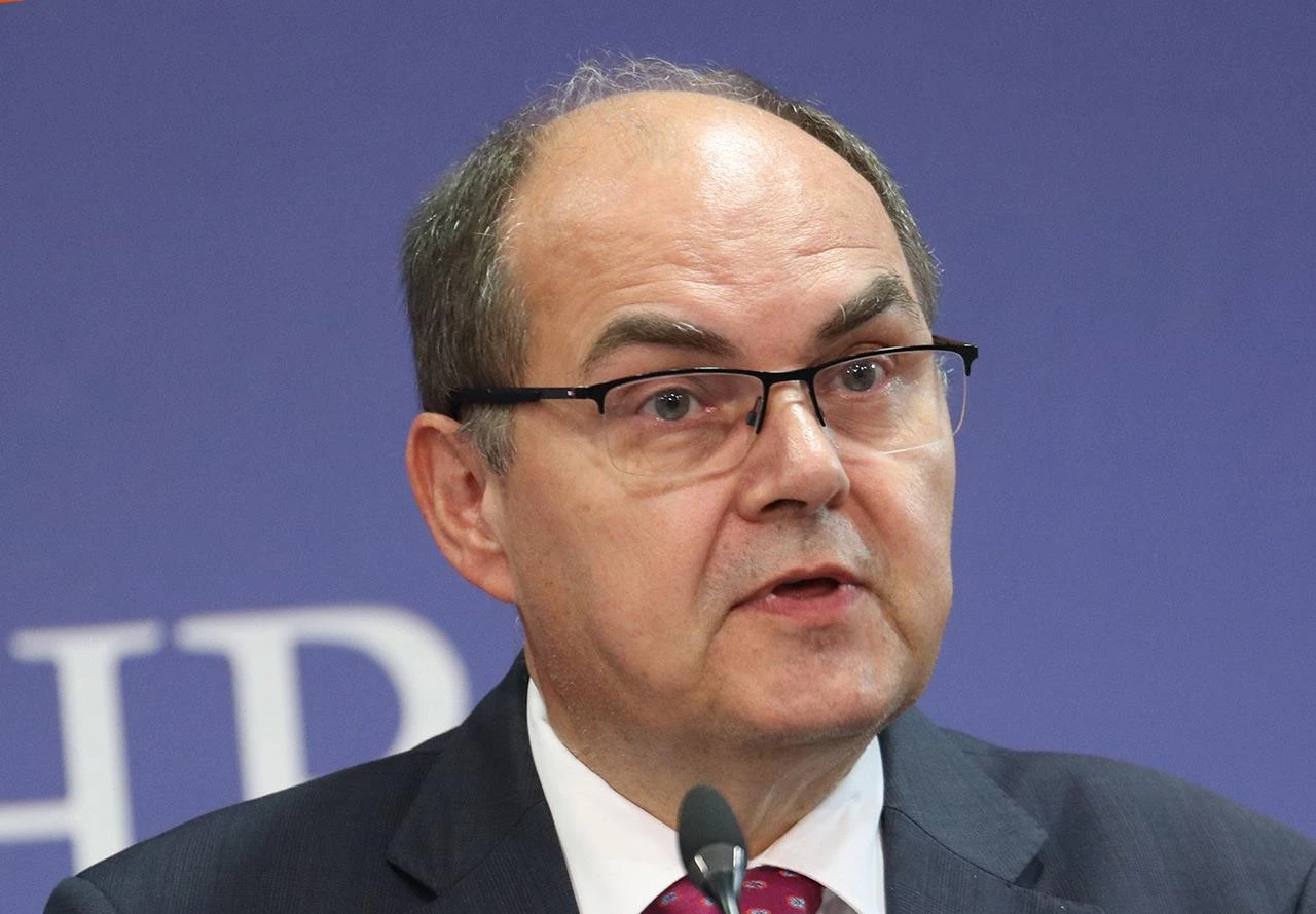 Schmidt dolazi u Banja Luku: Sprema li Dodik lisice?
