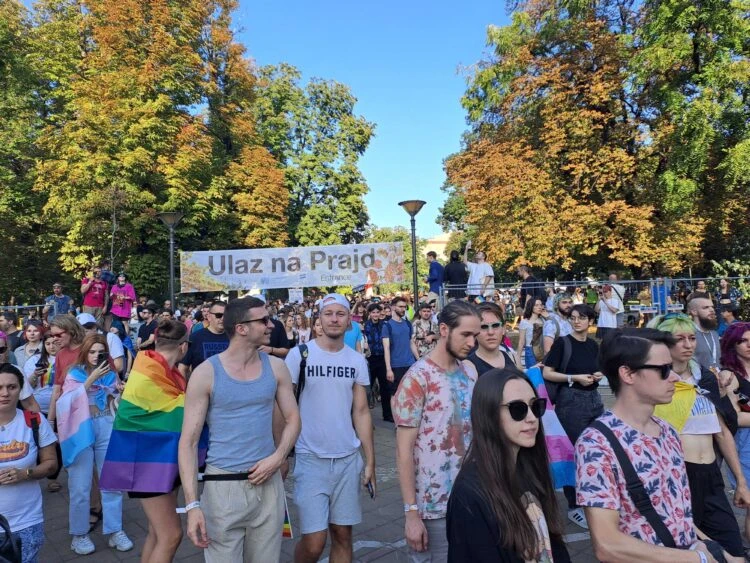 Pride u Beogradu bez incidenata, uz jake snage policije