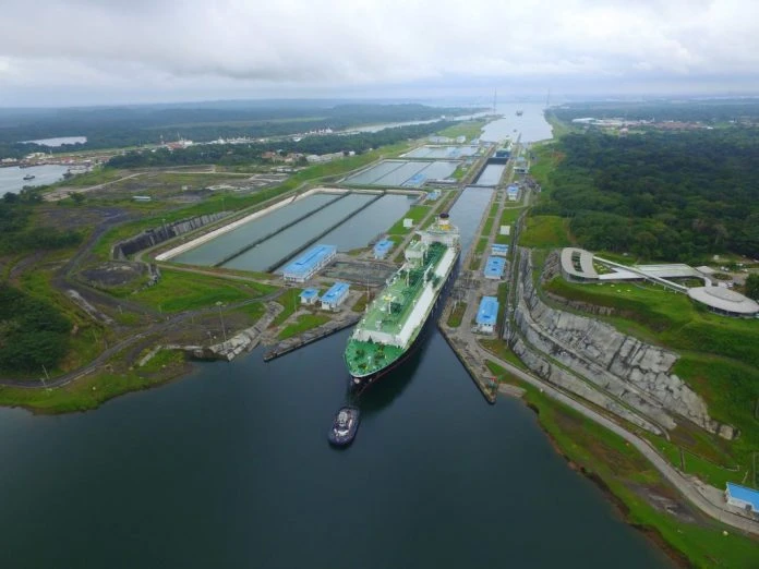 Panamski kanal zadržava ograničenja prolaza brodovima za godinu dana
