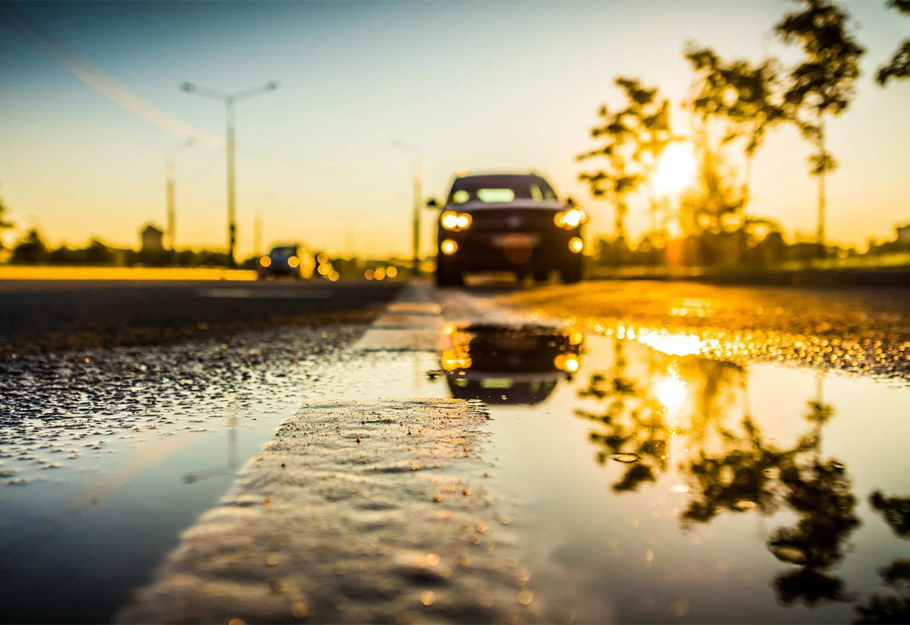 Dovoljno je tri tjedna bez kiše da ceste postanu ekstremno klizave i opasne!