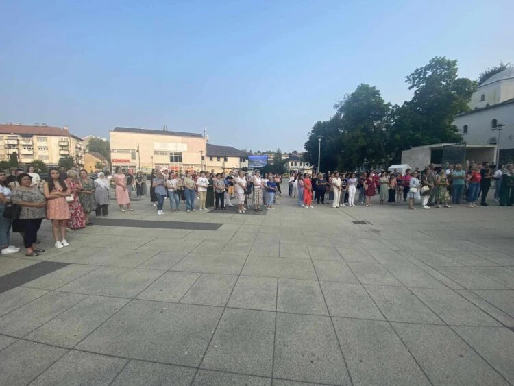 Prosvjedi u Gradačcu se nastavljaju: Samo se prebacuje odgovornost