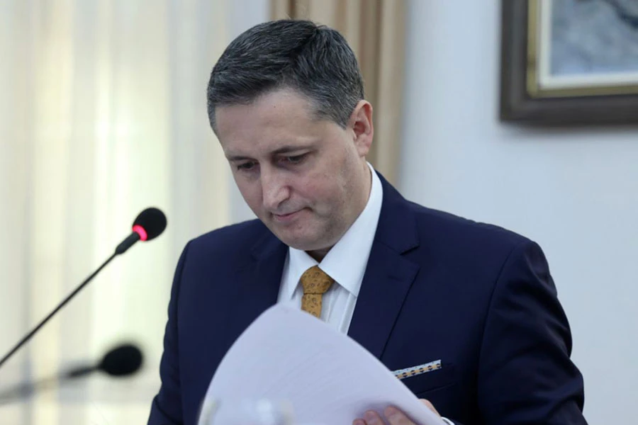 Bećirović traži izvanrednu sjednicu Predsjedništva ''zbog eskalacije napada RS-a''