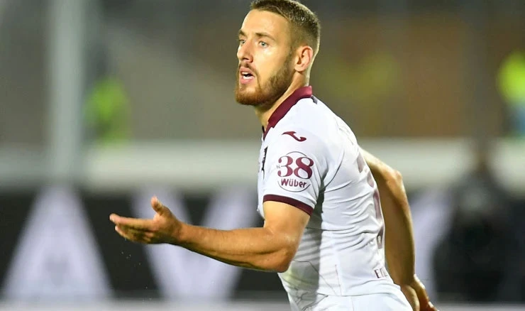 West Ham nudi 20 milijuna eura i Vlašića za Schuursa