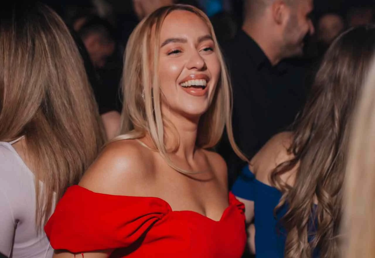 Mjesec dana ludih noćnih provoda u Dalekoj obali: Spremni za Voyagea?