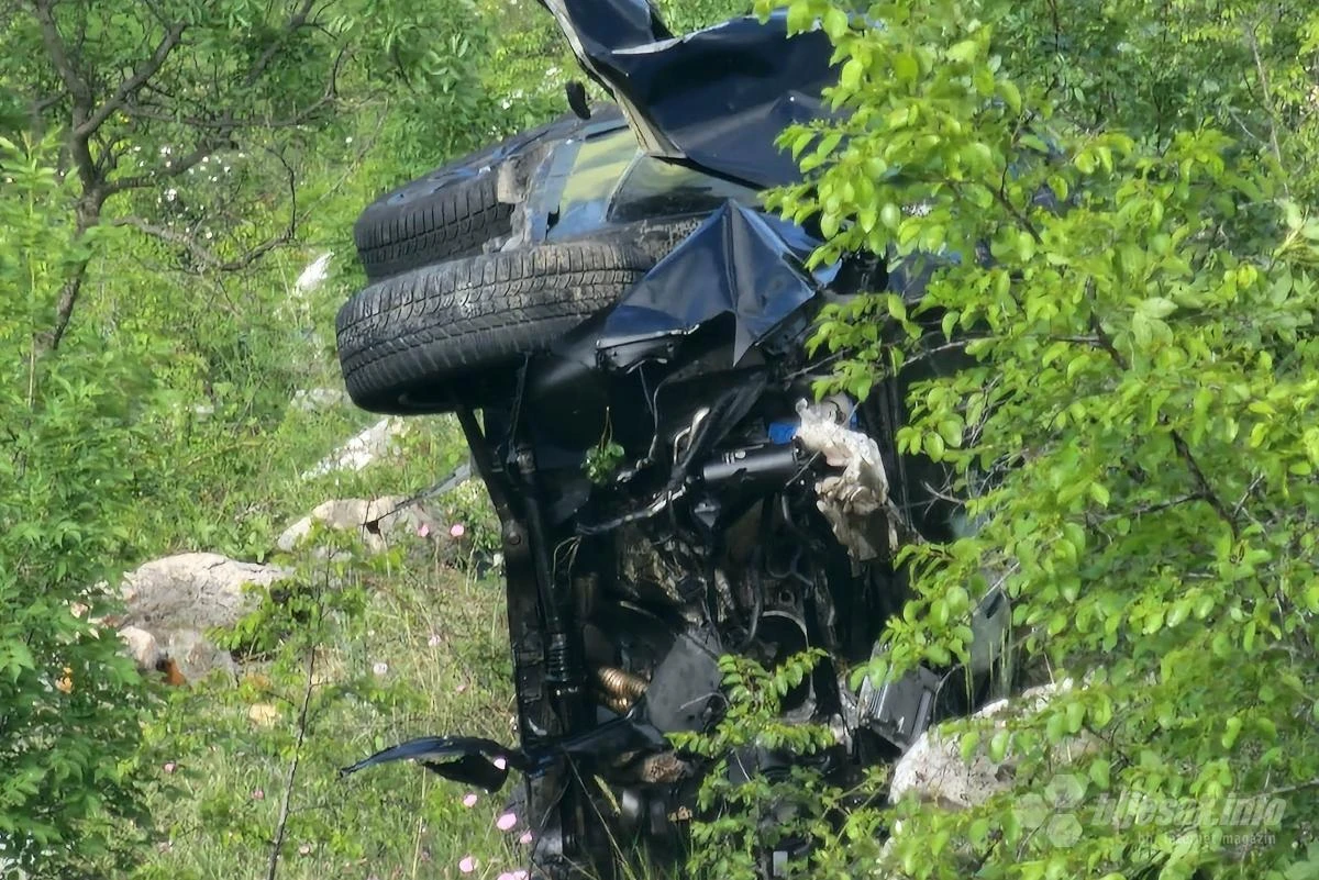 Prometna Mostar - Široki Brijeg: Djevojka prebačena u Zagreb, druga životno ugrožena