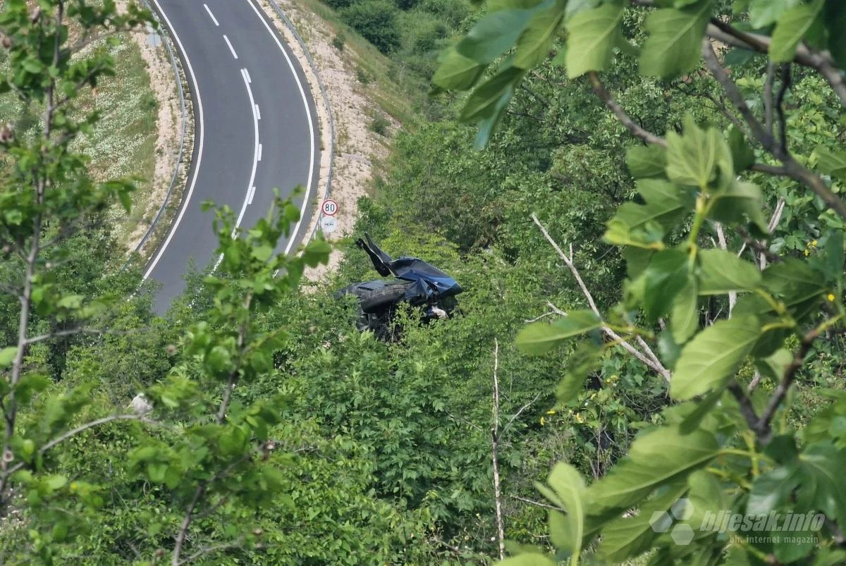 Nesreća s ceste Mostar - Široki Brijeg: Suvozačica ima ozljede opasne po život
