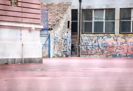 Vraća se nastava u OŠ 'Vladislav Ribnikar', najavljeno pojačano prisustvo policije