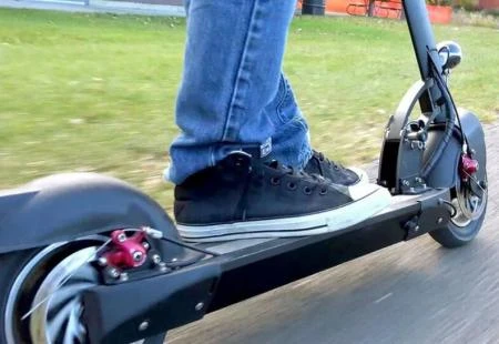 Nakon Pariza, i u Njemačkoj zahtjevi za zabranom električnih romobila