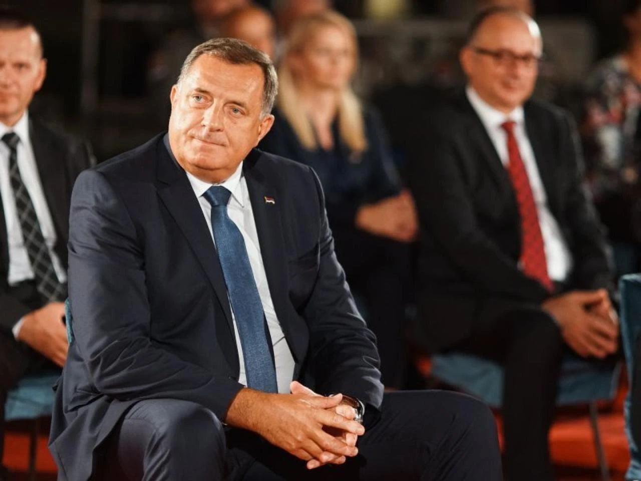 Dodik pisao Viškoviću: Vlada mora zauzeti stav