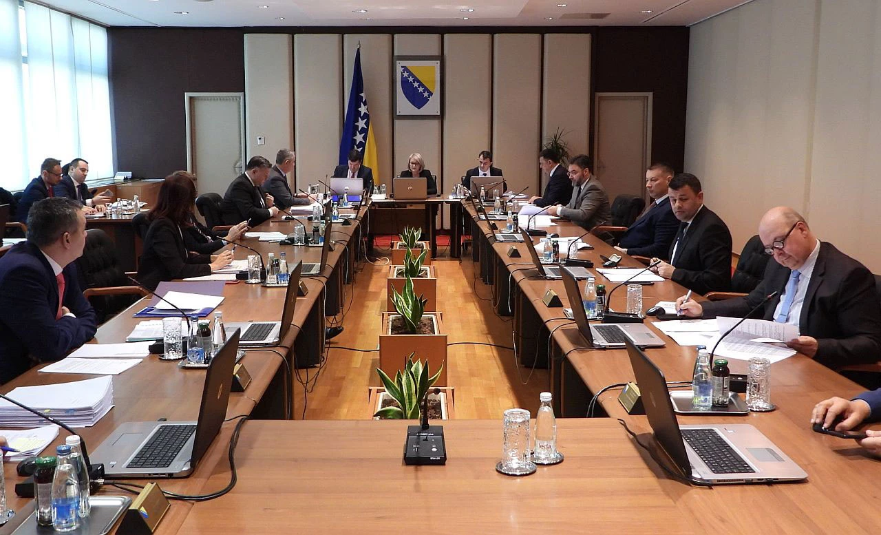 Vijeće ministara želi kvalitetu i razvoj obrazovanja - objavili i brojke o učenicima